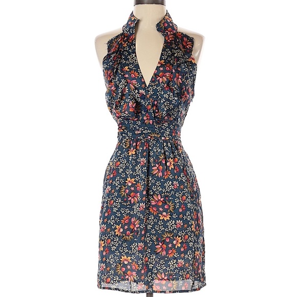 Sweet Candy Dresses & Skirts - EUC Sweet Candy front ruffle halter dress